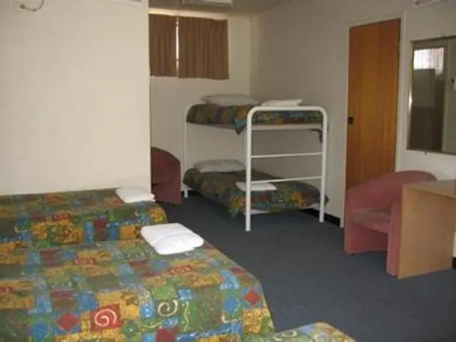 Red Cedars Motel Canberra