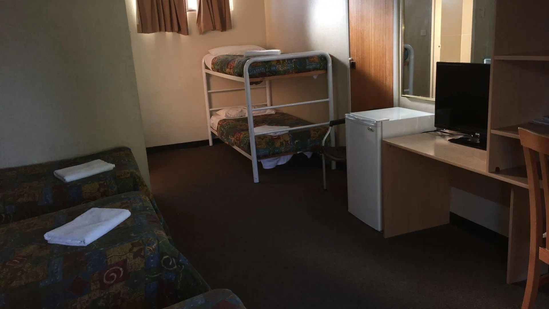 Red Cedars Motel Canberra